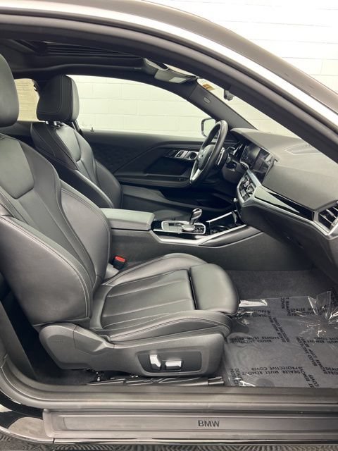 Used 2022 BMW 230i Coupe w/ Premium Package 2 RWD image 17