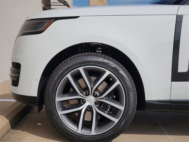 New 2025 Land Rover Range Rover SE image 6