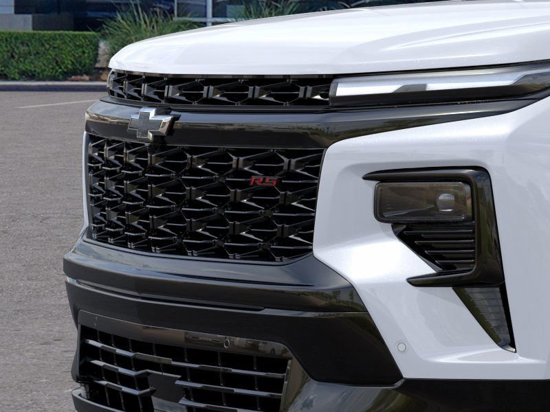New 2026 Chevrolet Traverse RS w/ LPO, Floor Liner Package FWD image 13