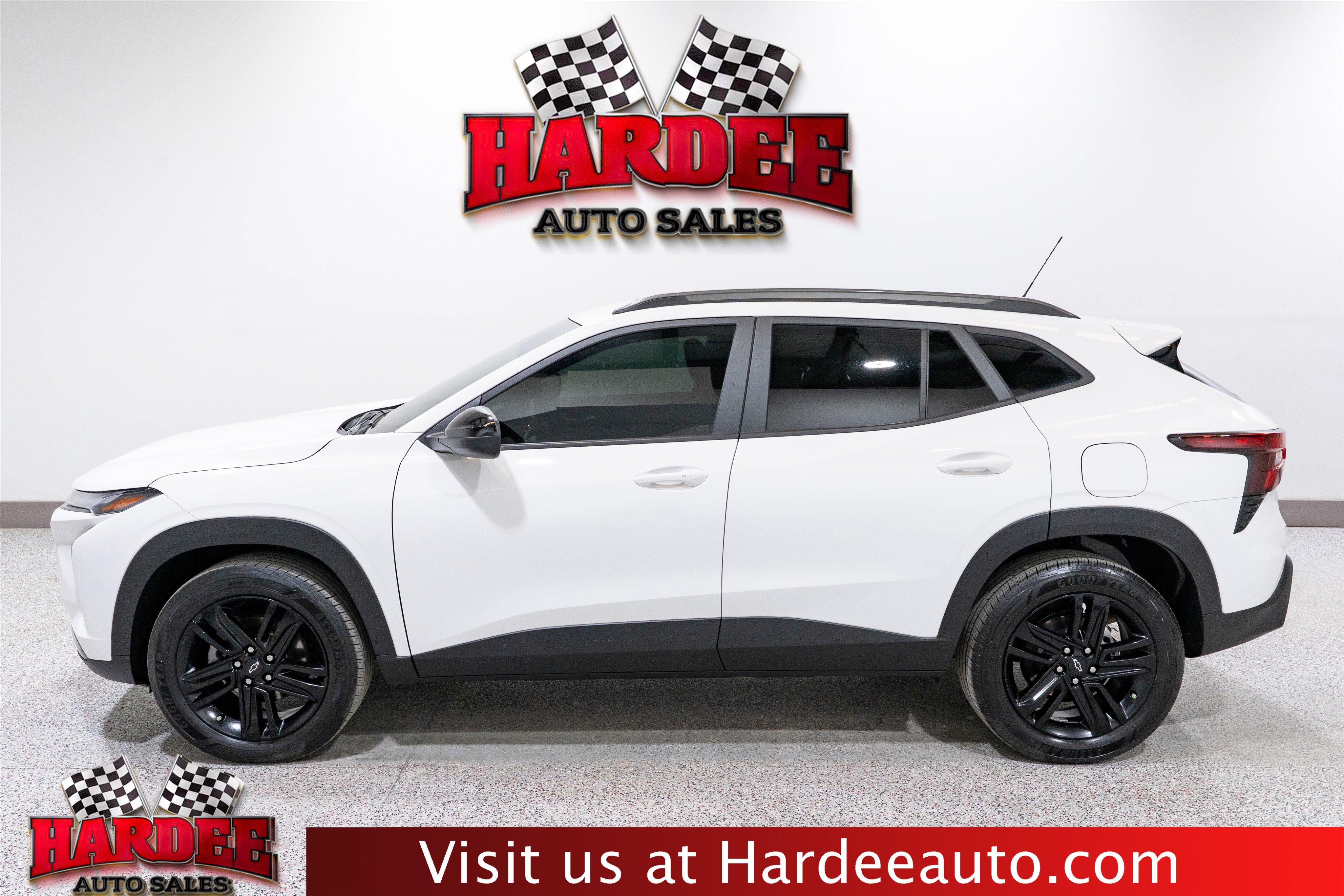 Used 2025 Chevrolet Trax ACTIV w/ Sunroof Package