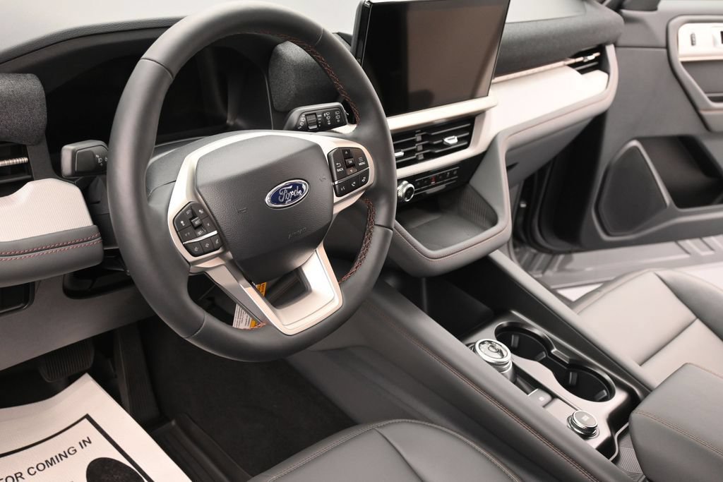 New 2026 Ford Explorer Active w/ Active Comfort Package AWD/4WD image 18