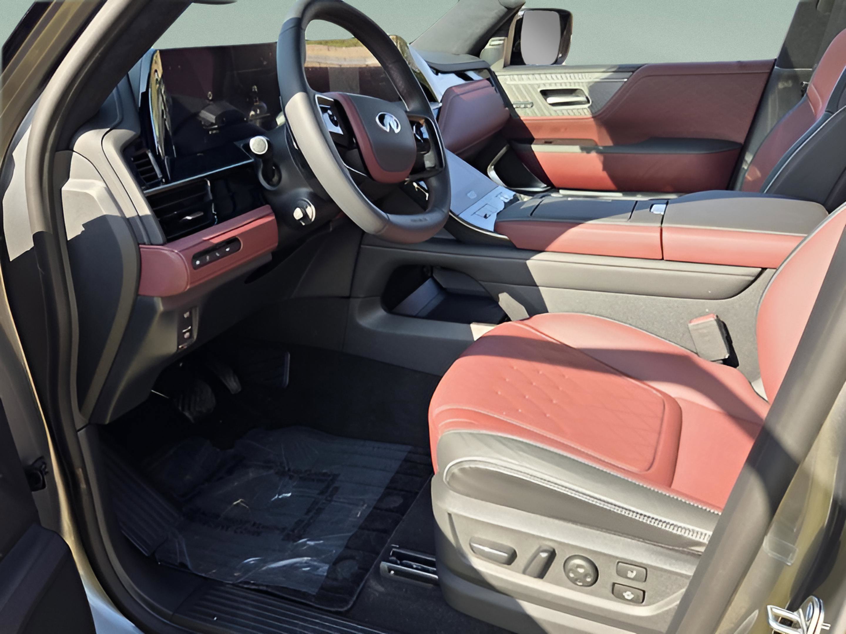 New 2026 INFINITI QX80 Autograph w/ Premium Cargo Package AWD/4WD image 18