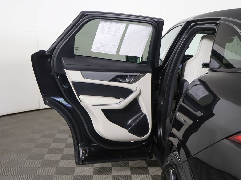 Used 2022 Jaguar F-PACE SVR AWD/4WD image 26