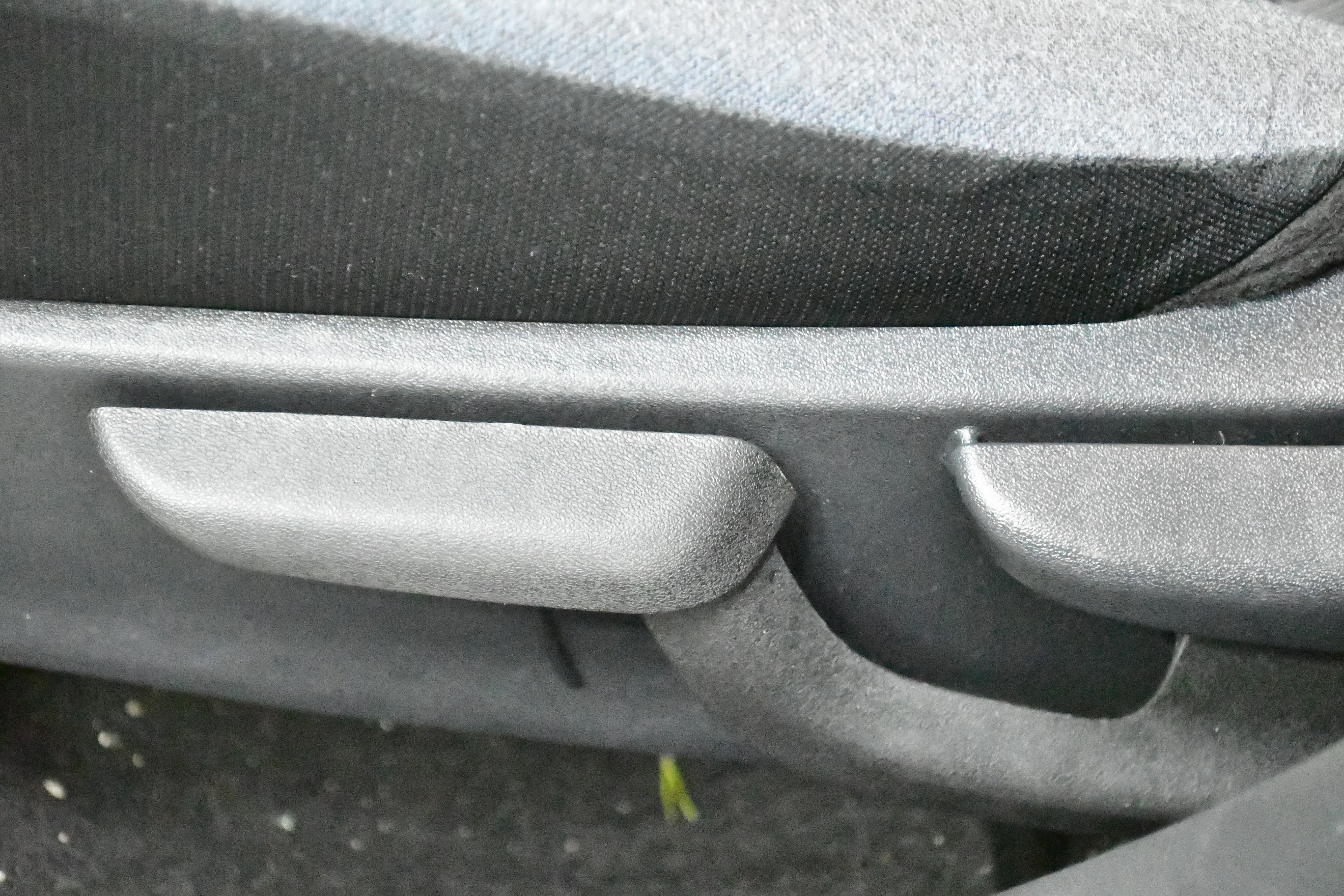 Used 2025 Nissan Versa SV image 21