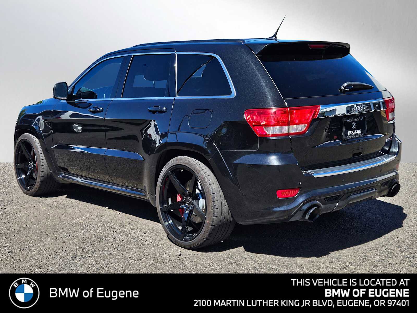 Used 2012 Jeep Grand Cherokee SRT8 w/ Luxury Group II AWD/4WD image 5