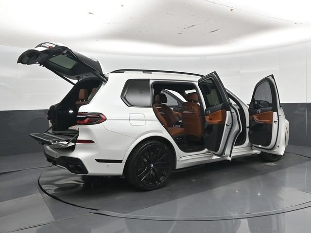 Used 2023 BMW X7 M60i w/ Executive Package AWD/4WD image 57