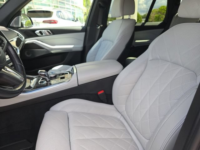 Used 2023 BMW X5 M50i w/ Executive Package AWD/4WD image 10