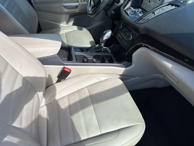Used 2019 Ford Escape Titanium AWD/4WD image 41