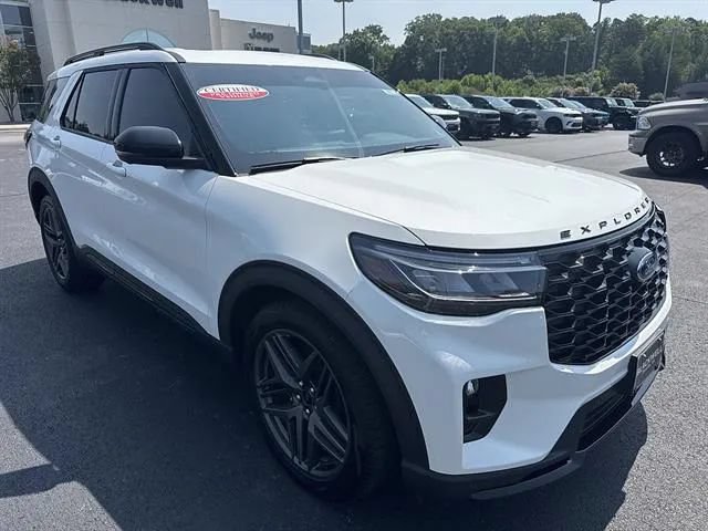 Used 2025 Ford Explorer ST w/ Sun And Sound Package AWD/4WD image 1