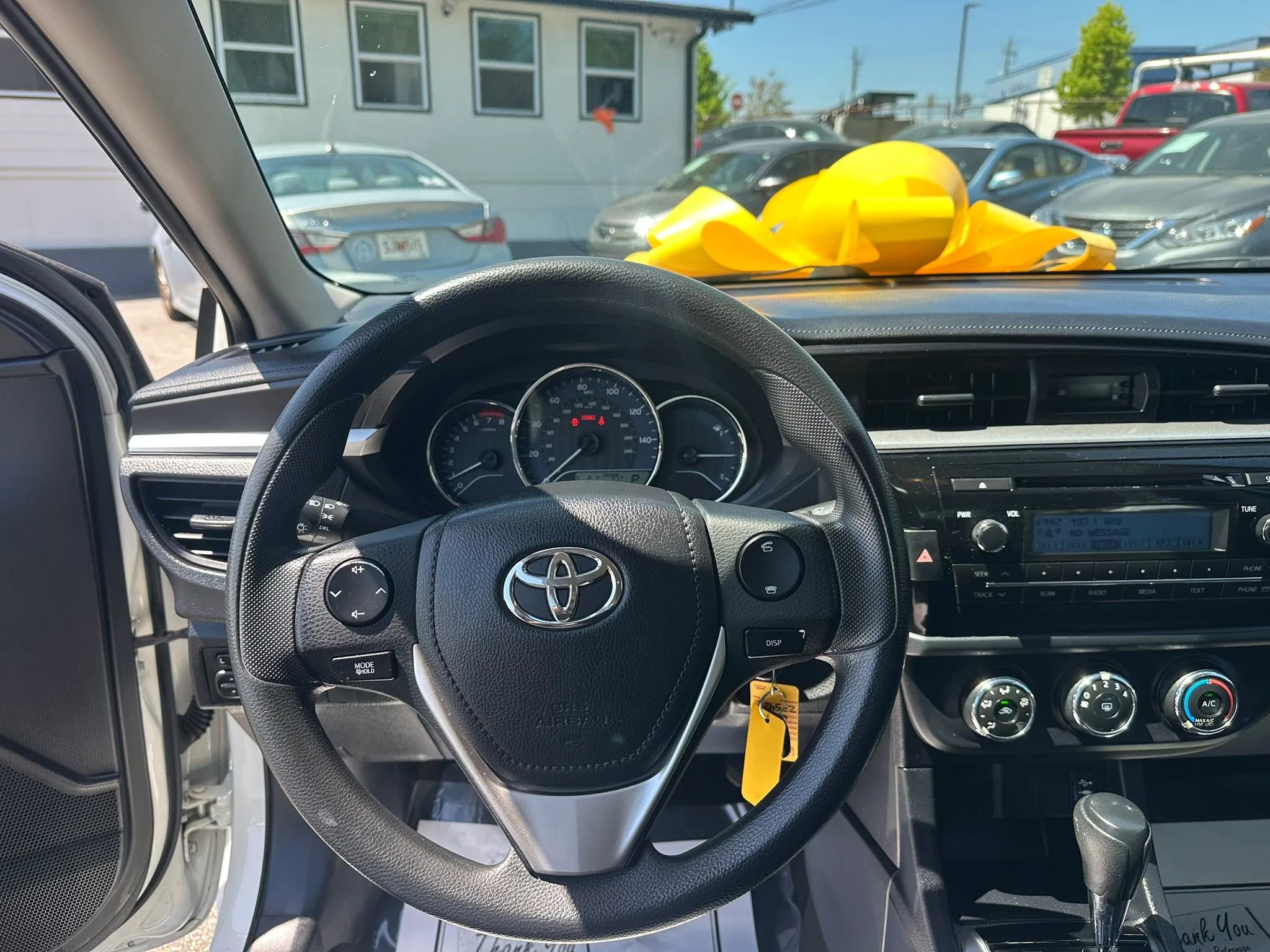 Used 2015 Toyota Corolla L image 22