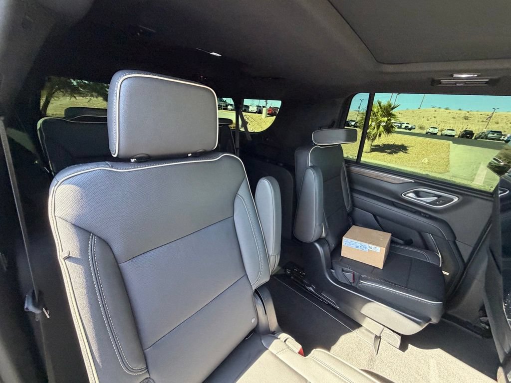 Certified 2023 Chevrolet Suburban Premier AWD/4WD image 18