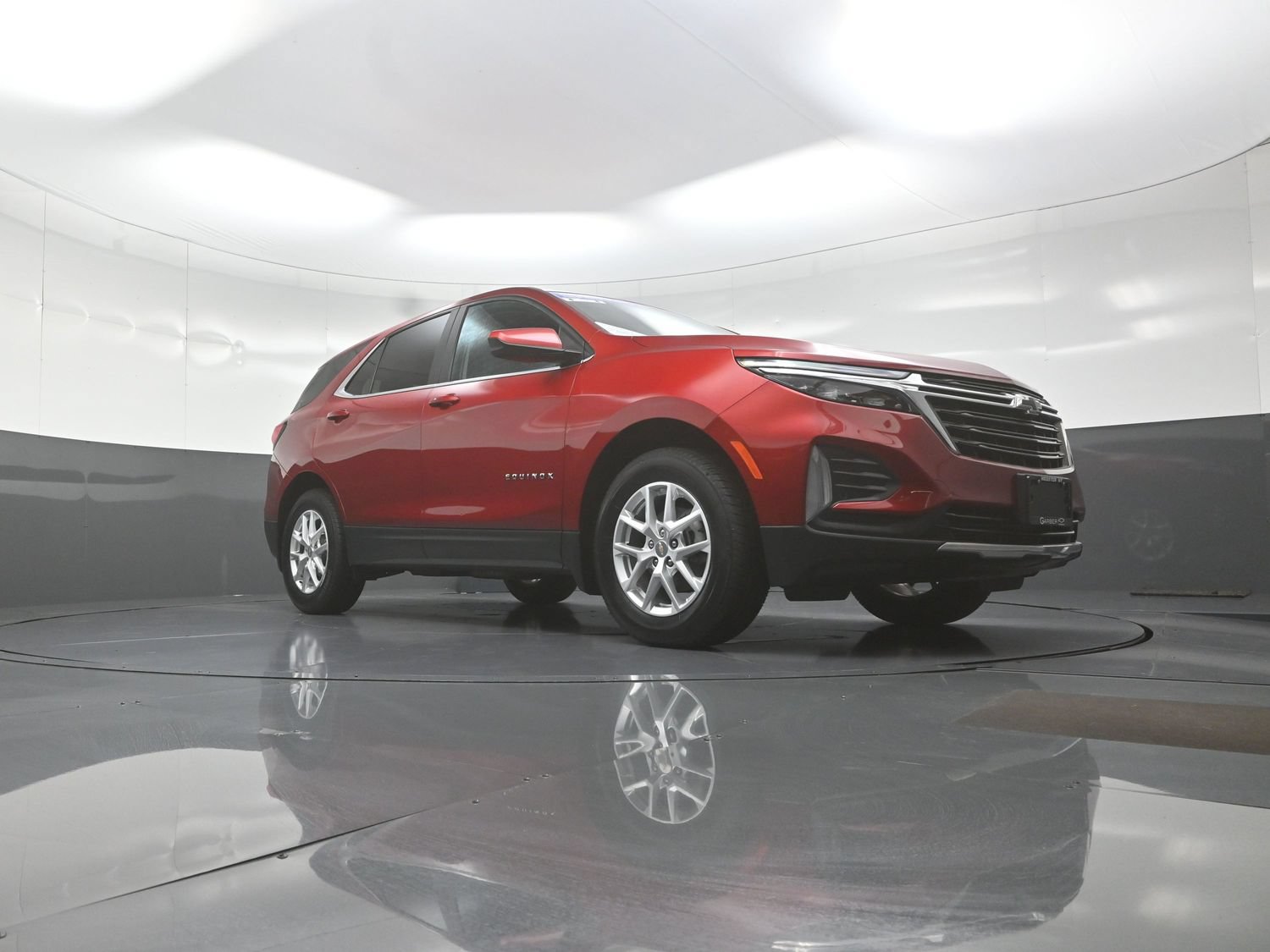Used 2024 Chevrolet Equinox LT w/ LPO, Floor Liner Package AWD/4WD image 9