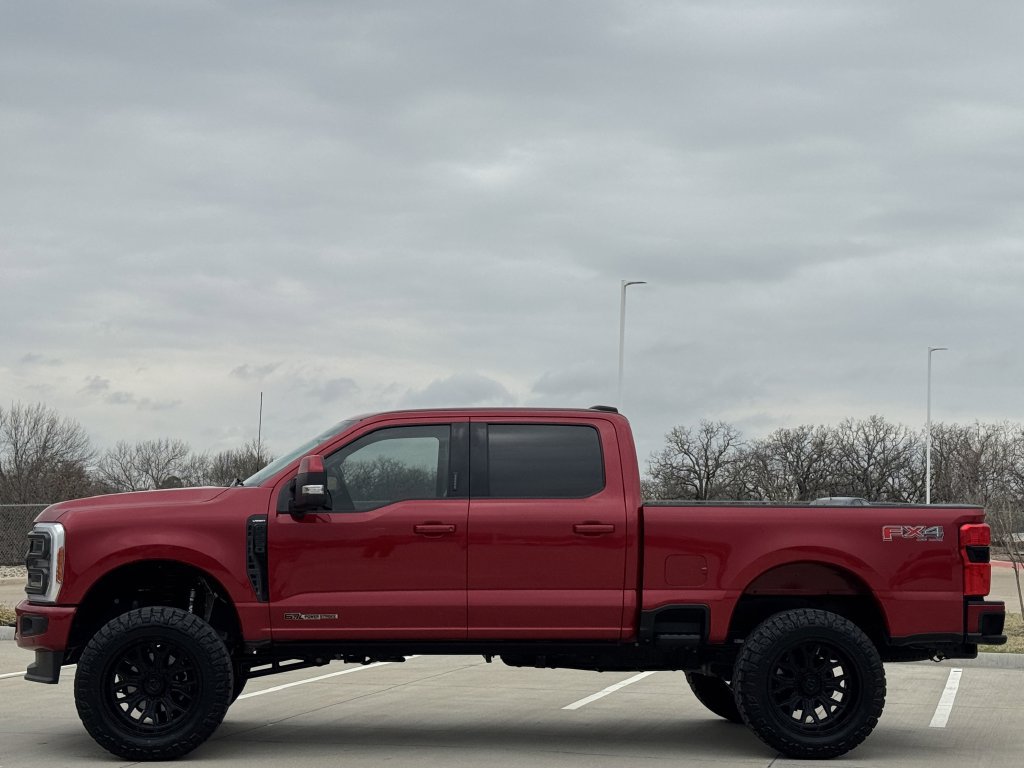 Used 2023 Ford F250 Lariat w/ Lariat Ultimate Package AWD/4WD image 3