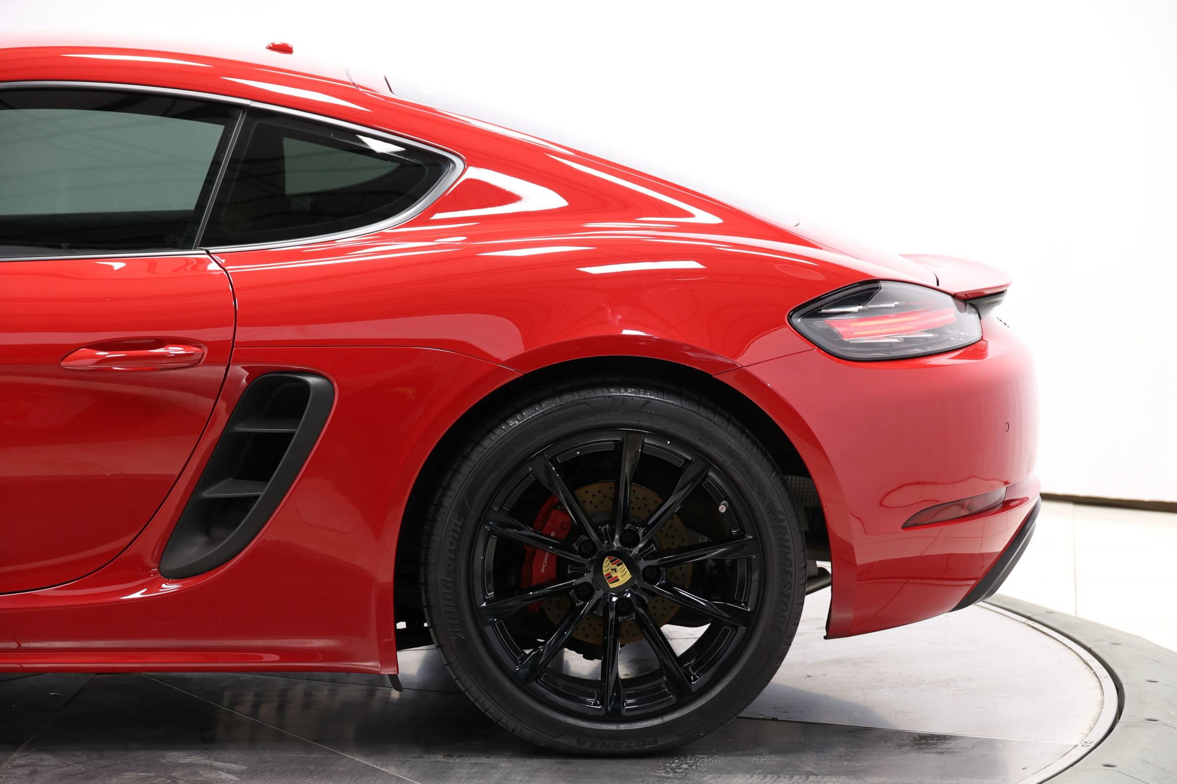 Used 2017 Porsche 718 Cayman S RWD image 10