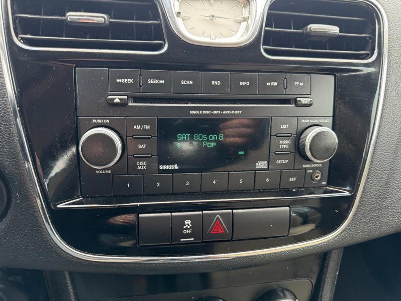 Used 2014 Chrysler 200 Touring FWD image 19