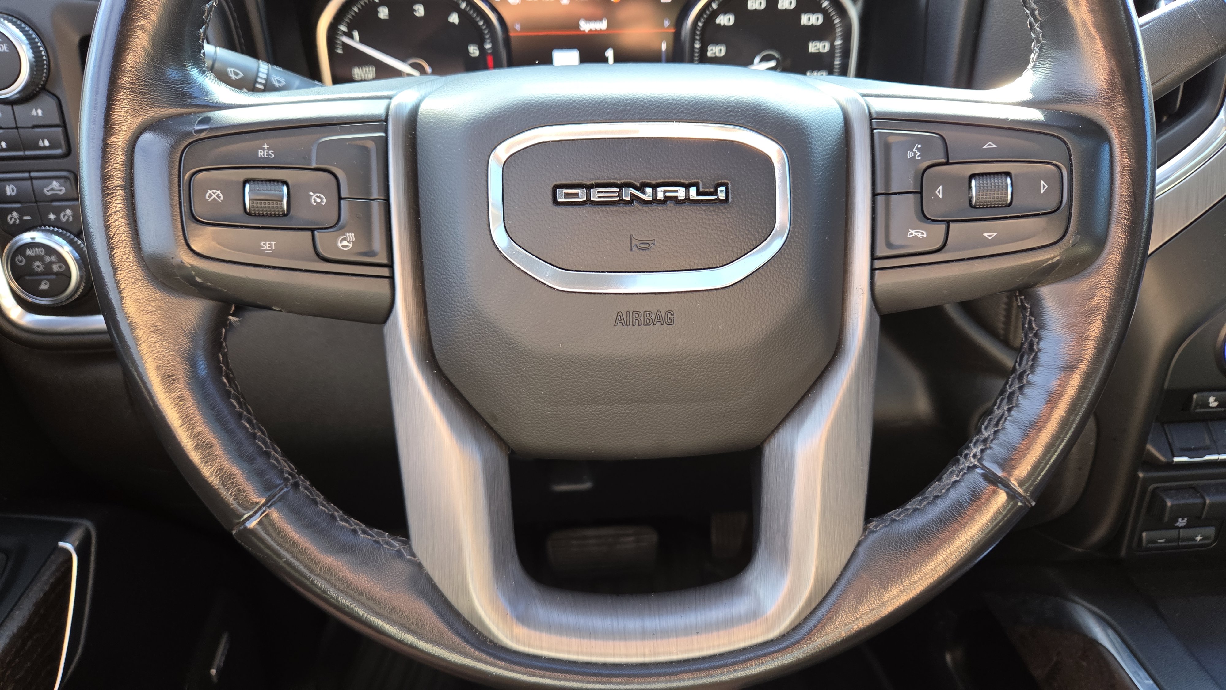 Used 2021 GMC Sierra 1500 Denali AWD/4WD image 29