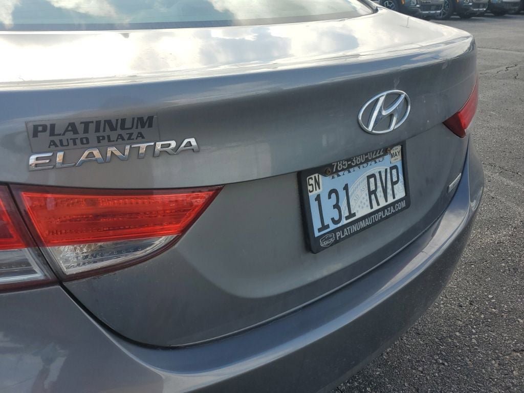 Used 2013 Hyundai Elantra Limited FWD image 8