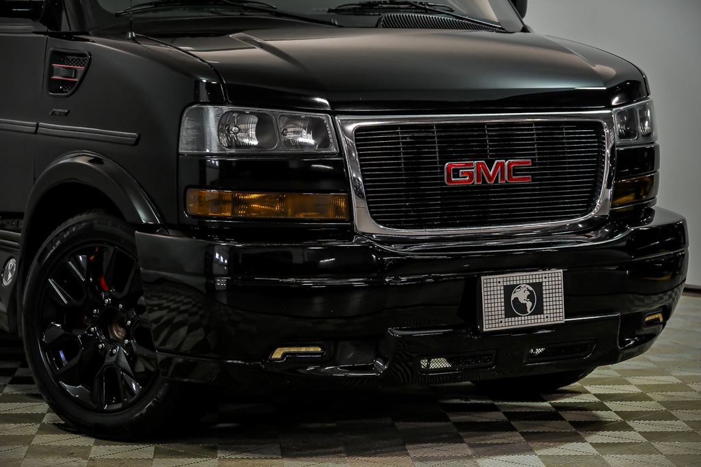 Used 2023 GMC Savana 2500 RWD image 2