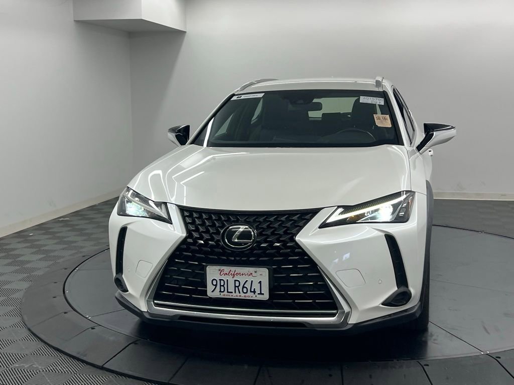 Used 2022 Lexus UX 200 w/ Accessory Package (Z1) FWD image 6