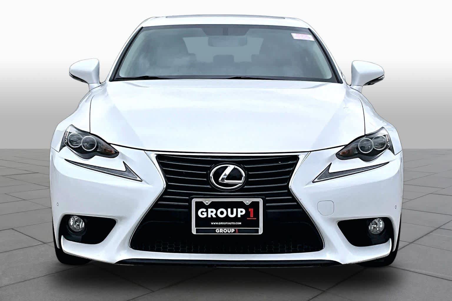 Used 2014 Lexus IS 250 w/ Navigation Package RWD image 4