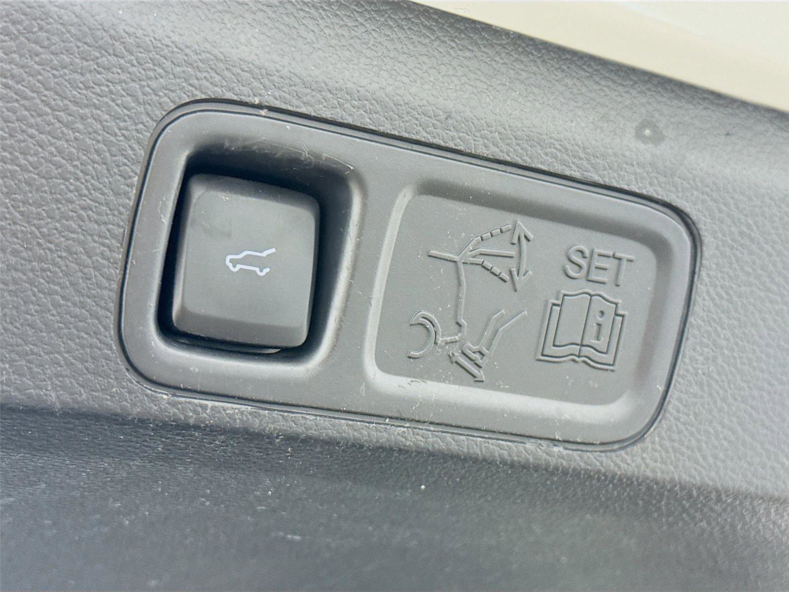 Used 2022 Ford Expedition Max Limited AWD/4WD image 15