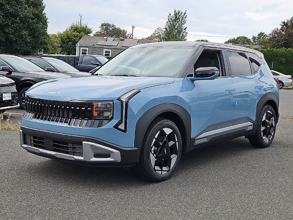New 2027 Kia Seltos S FWD image 3