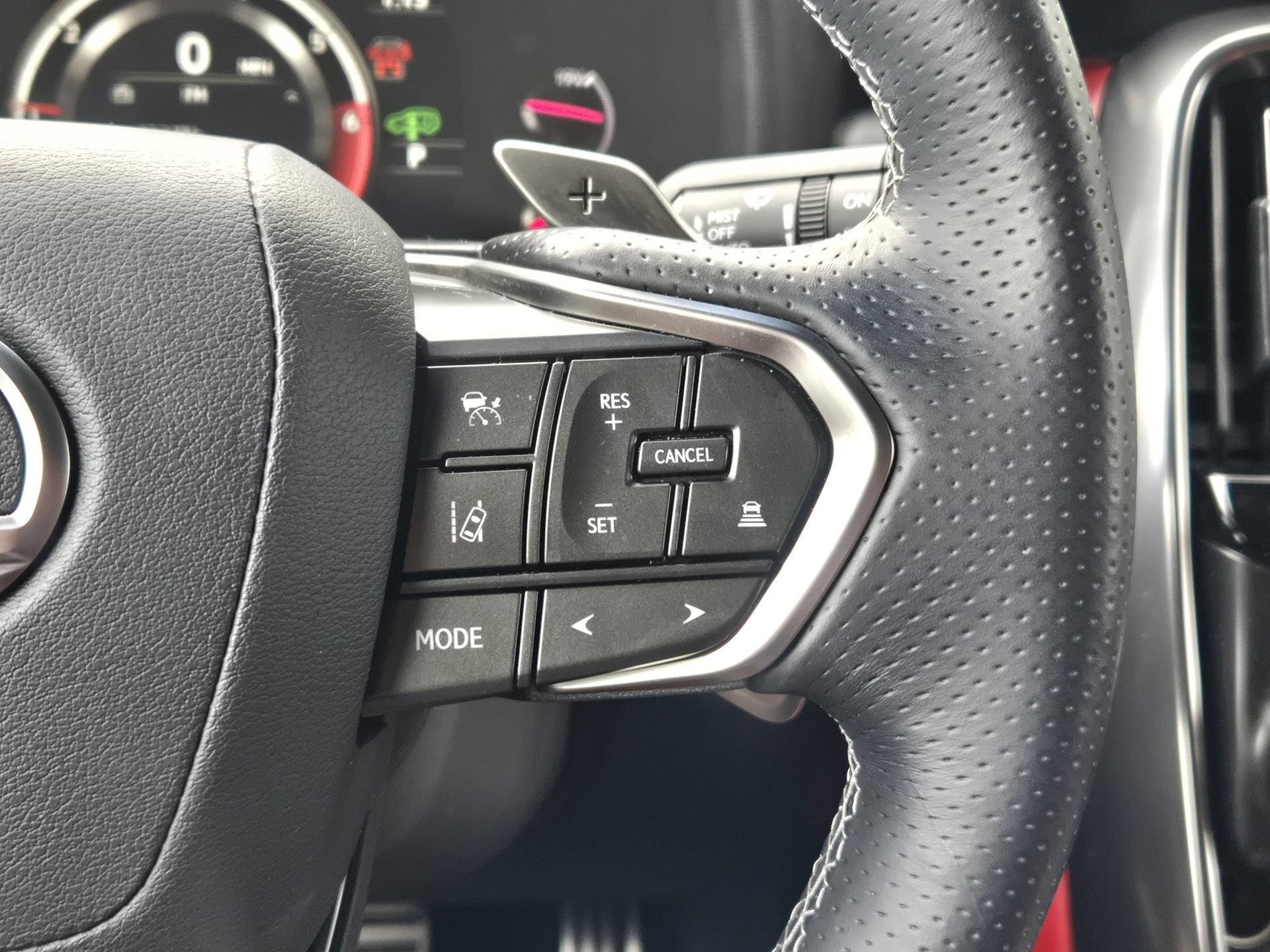 Used 2024 Lexus LX 600 F Sport AWD/4WD image 25