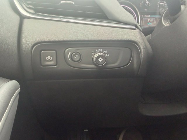 Used 2018 Buick Enclave Essence w/ Trailering Package AWD/4WD image 15