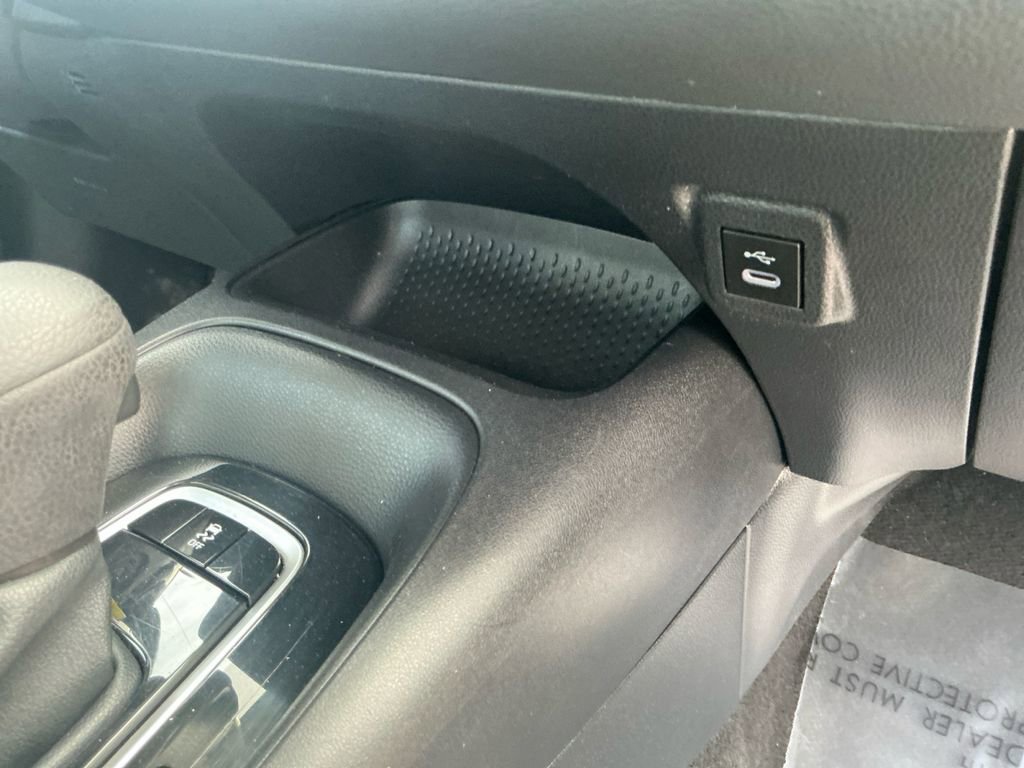 Used 2023 Toyota Corolla LE image 18