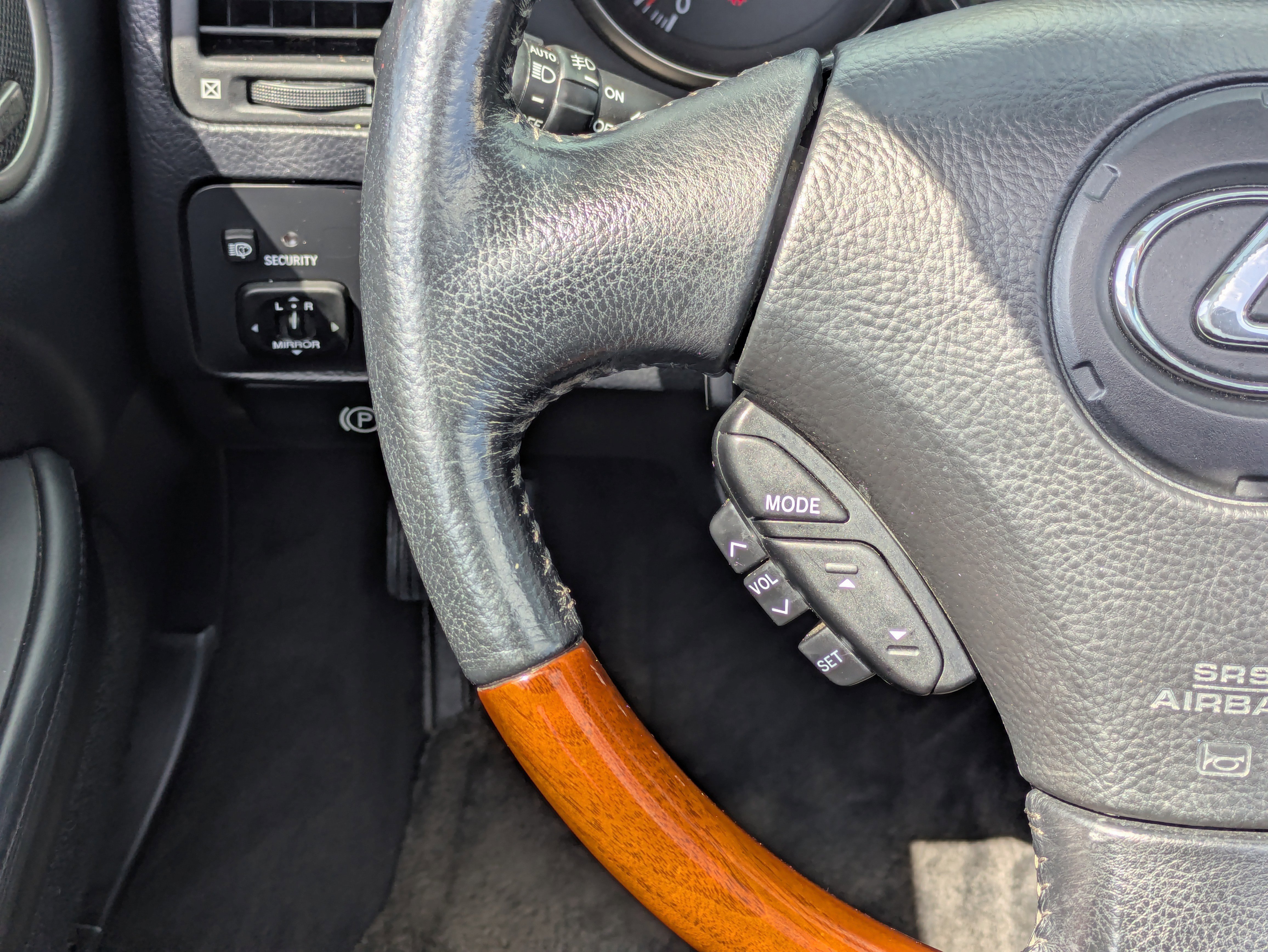 Used 2003 Lexus SC 430 Convertible RWD image 22