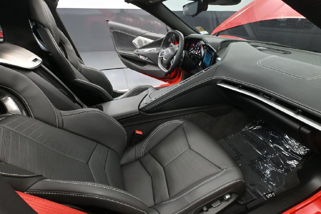 Used 2024 Chevrolet Corvette Stingray Preferred Cpe w/ Battery Protection Package RWD image 36