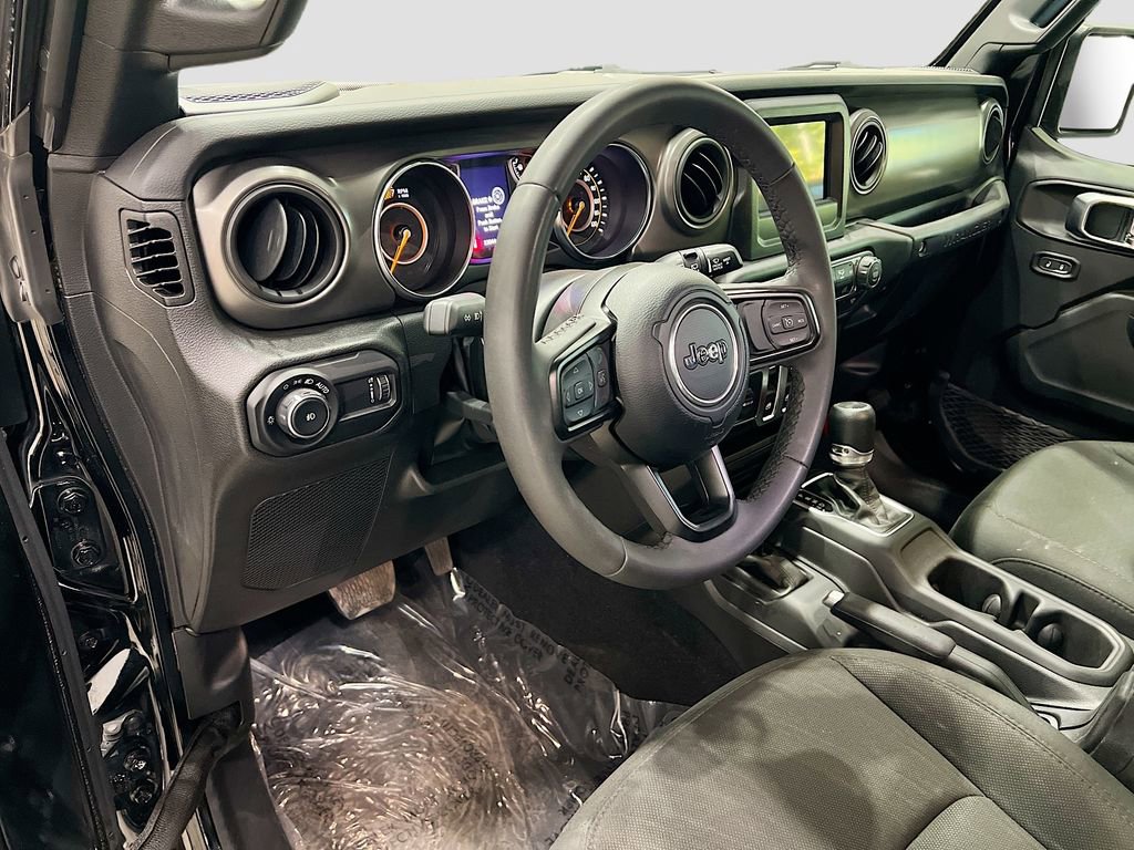 Used 2023 Jeep Wrangler Sport S image 20