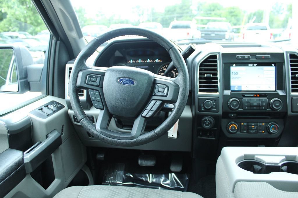Used 2016 Ford F150 XLT w/ Equipment Group 302A Luxury AWD/4WD image 15