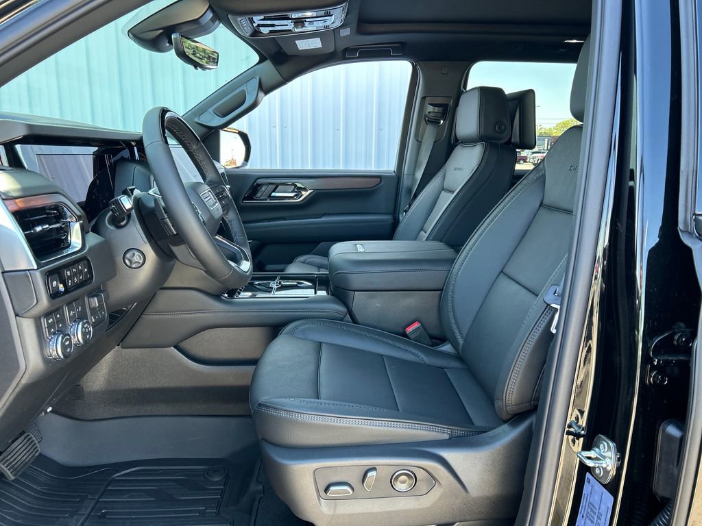 New 2026 GMC Yukon XL Denali w/ Denali Reserve Package AWD/4WD image 12