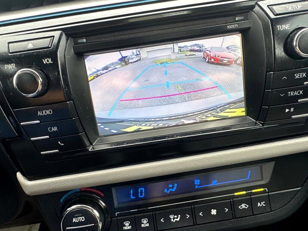 Used 2016 Toyota Corolla LE image 39