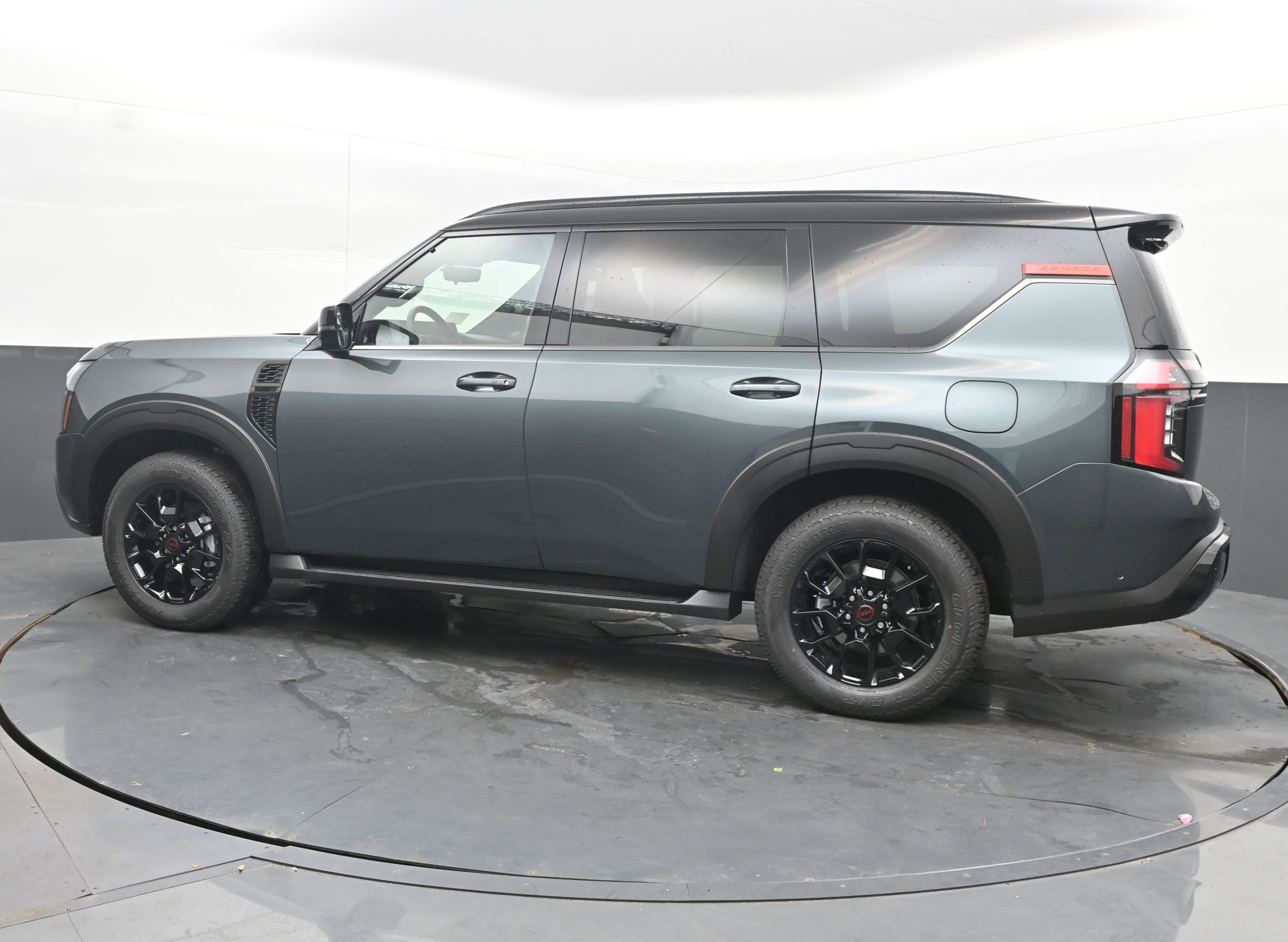 New 2025 Nissan Armada PRO-4X image 5