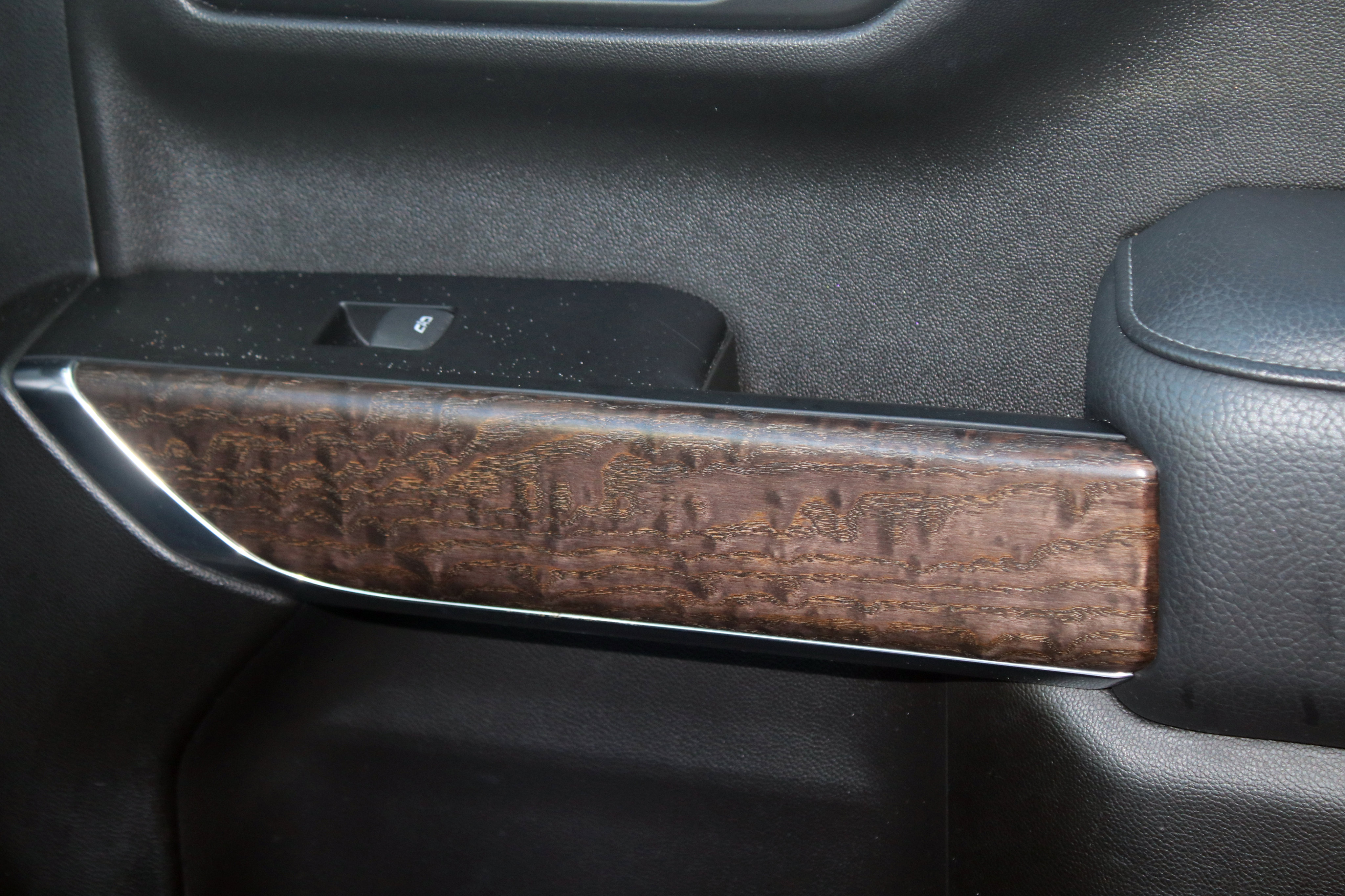 Used 2022 GMC Sierra 1500 Denali w/ Denali Reserve Package image 16