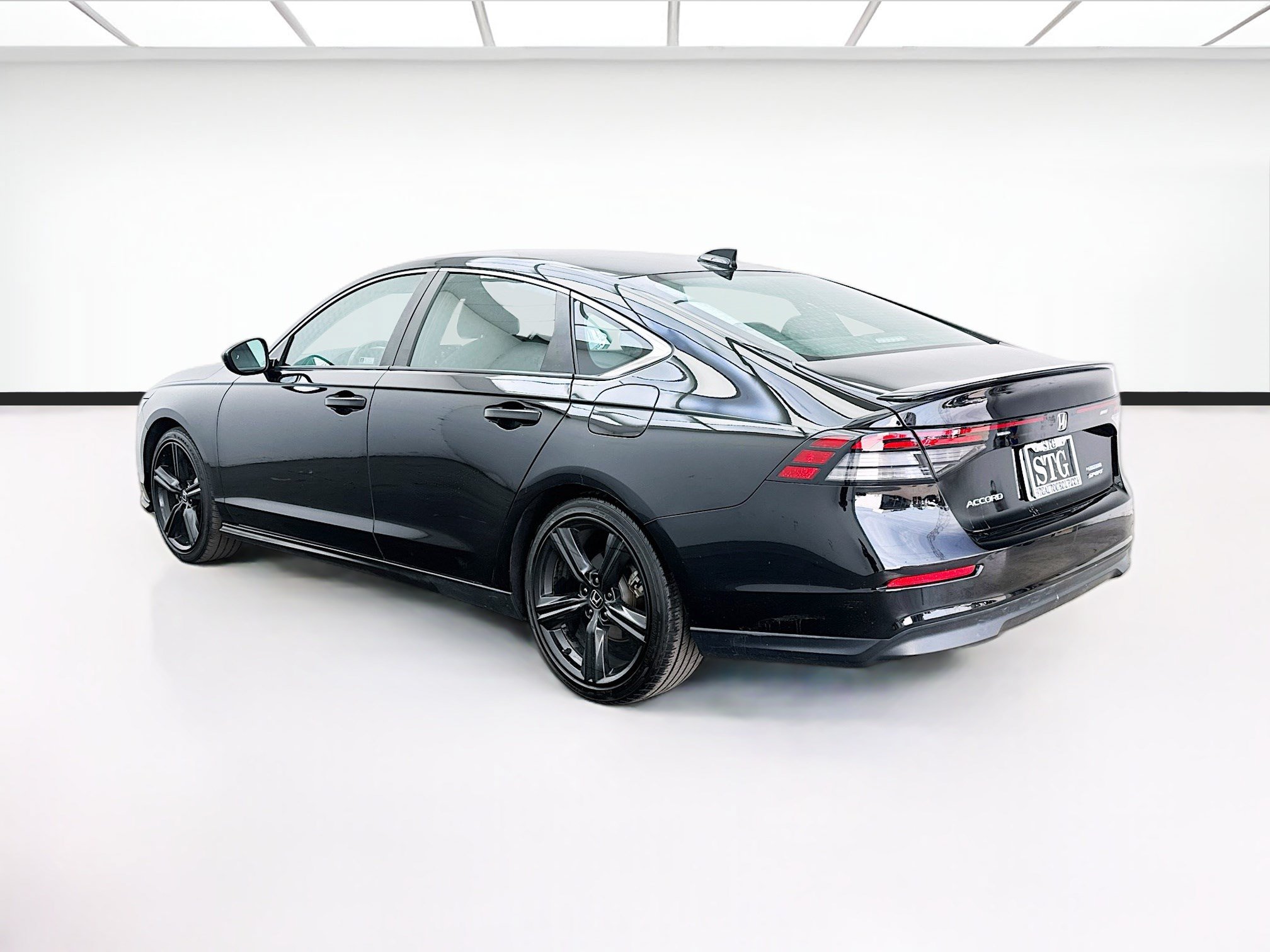 Used 2024 Honda Accord Sport image 6
