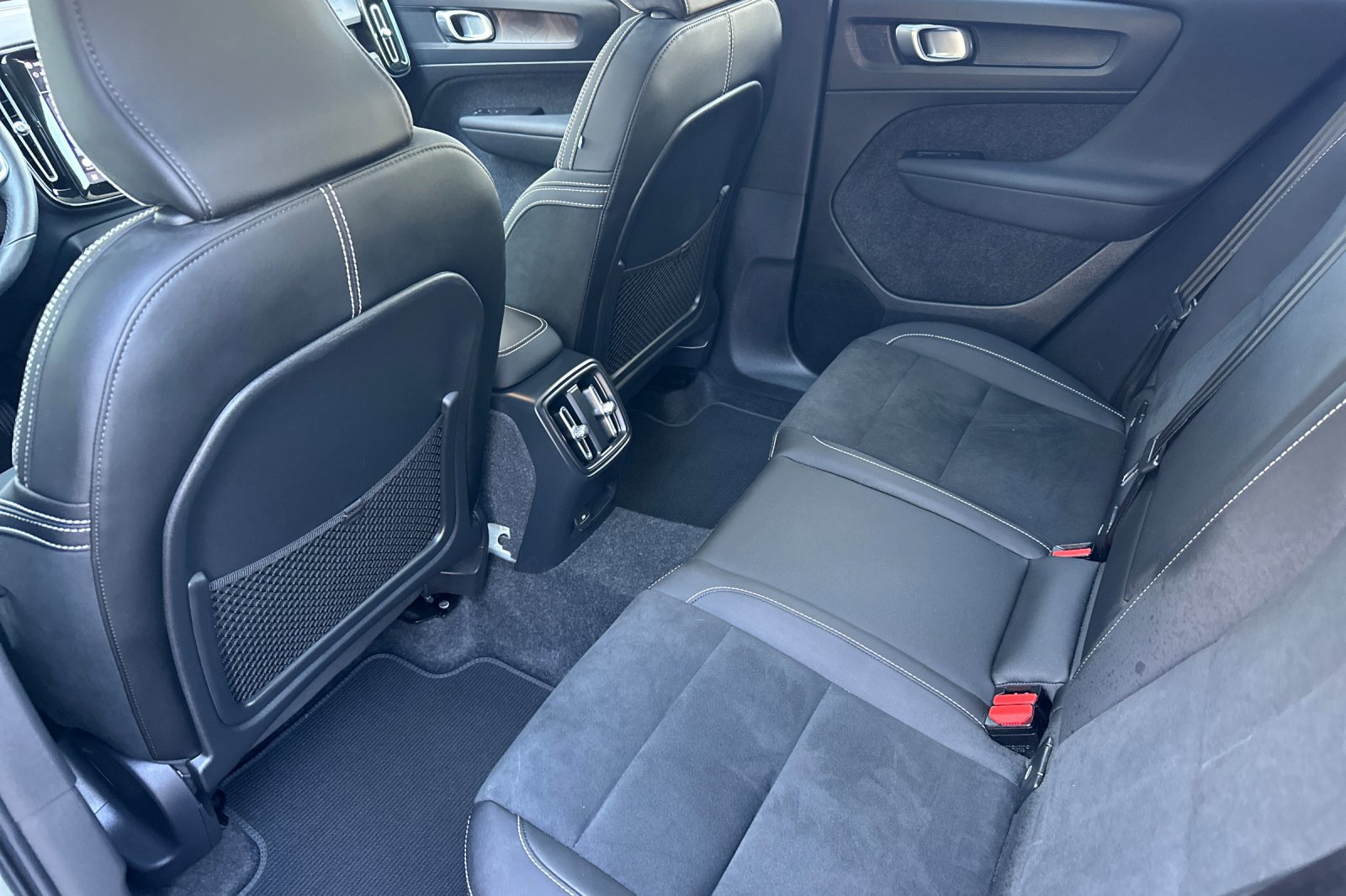Certified 2023 Volvo C40 P8 Recharge Plus AWD/4WD image 14
