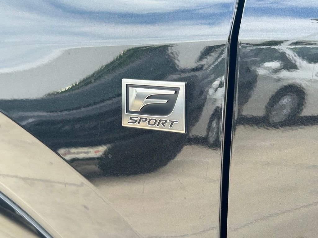 Used 2024 Lexus RX 500h F Sport w/ Convenience Package image 17