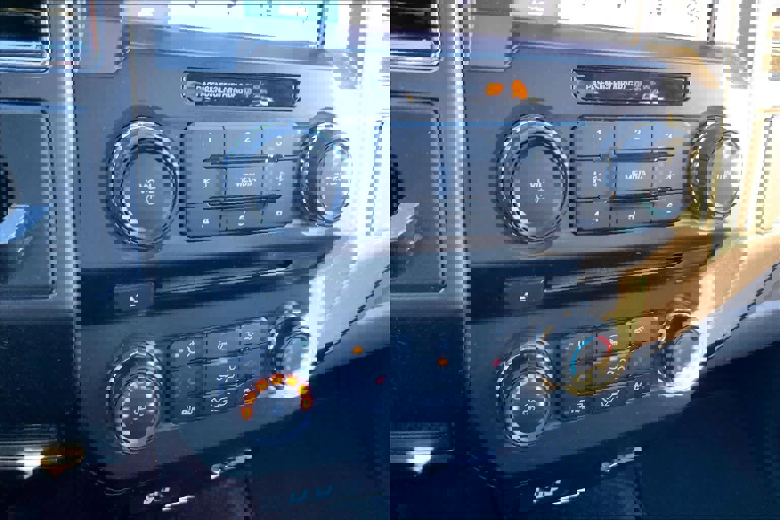 Used 2018 Ford F150 XLT w/ Equipment Group 302A Luxury image 27