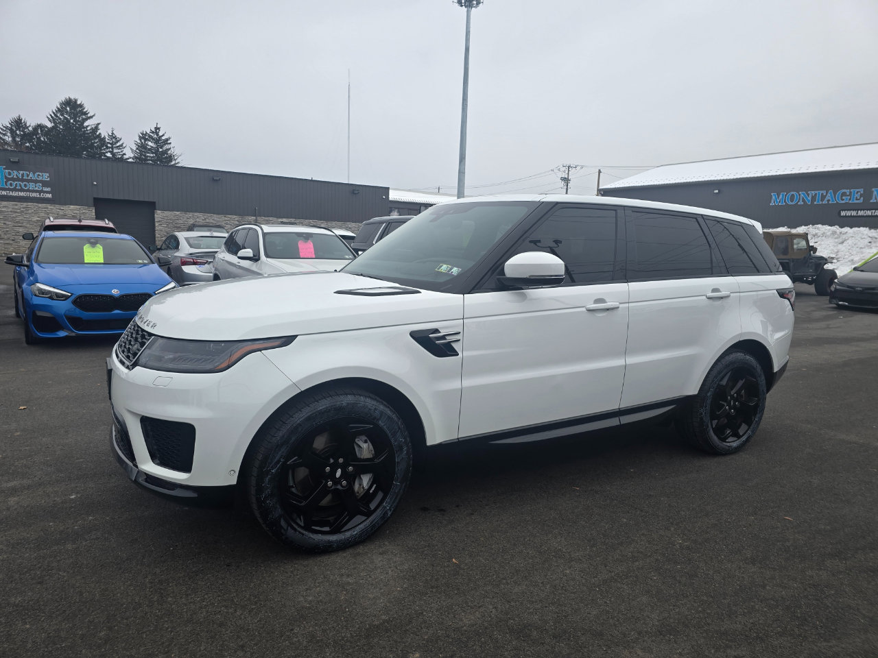 Used 2020 Land Rover Range Rover Sport HSE image 3