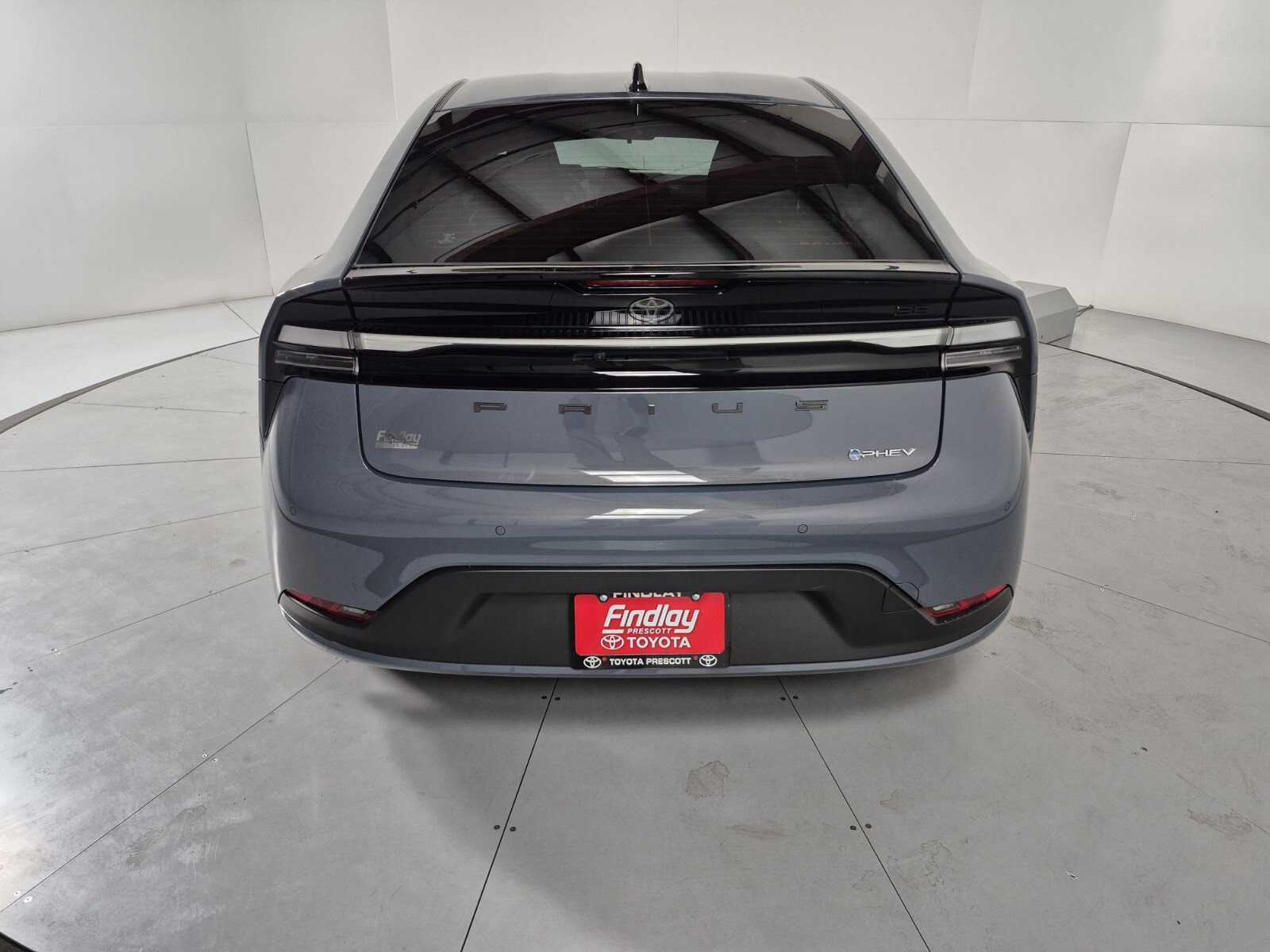 New 2026 Toyota Prius Plug-In Hybrid image 4