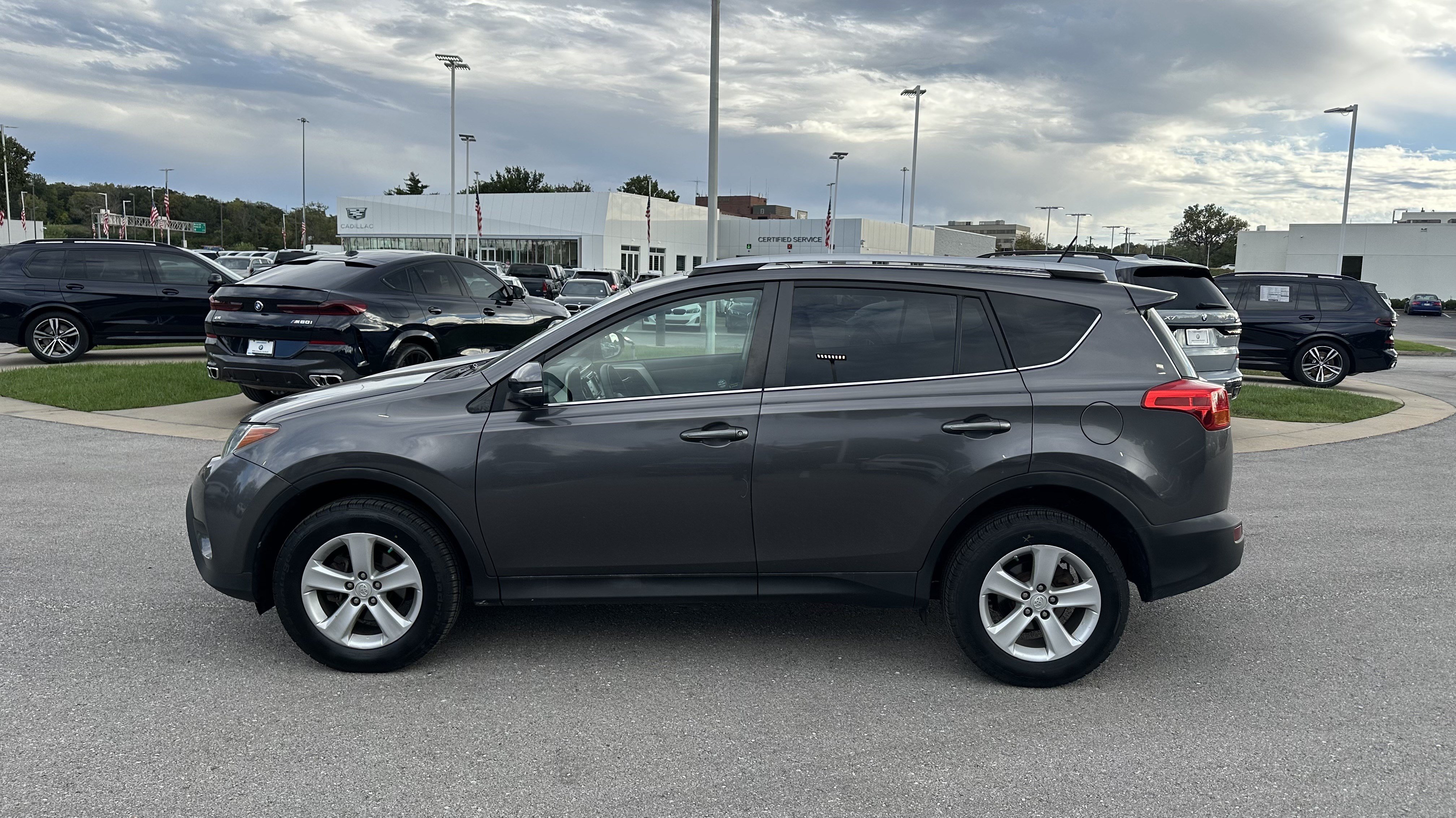 Used 2014 Toyota RAV4 XLE AWD/4WD image 7