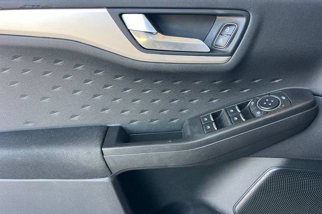 Used 2020 Ford Escape SE FWD image 11