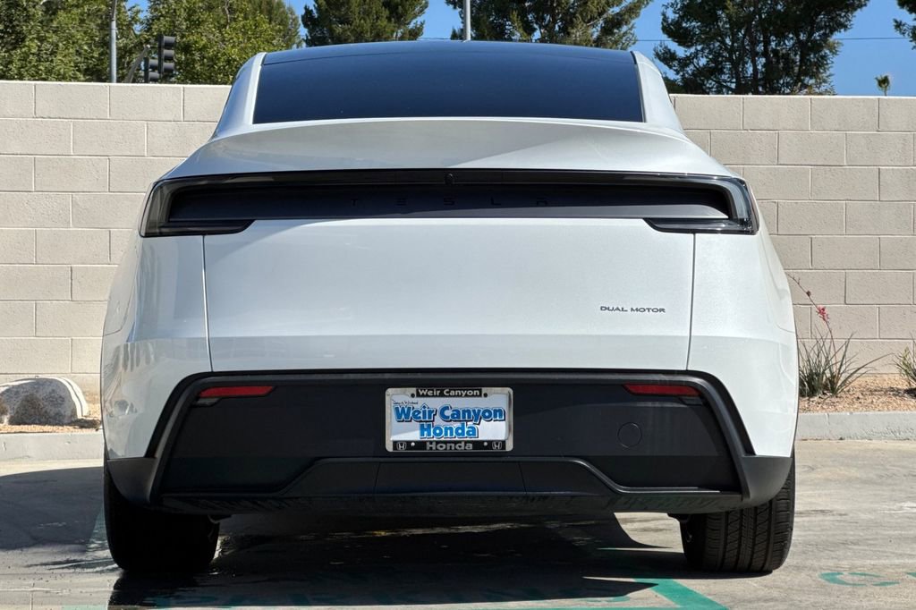 Used 2026 Tesla Model Y Long Range AWD/4WD image 8