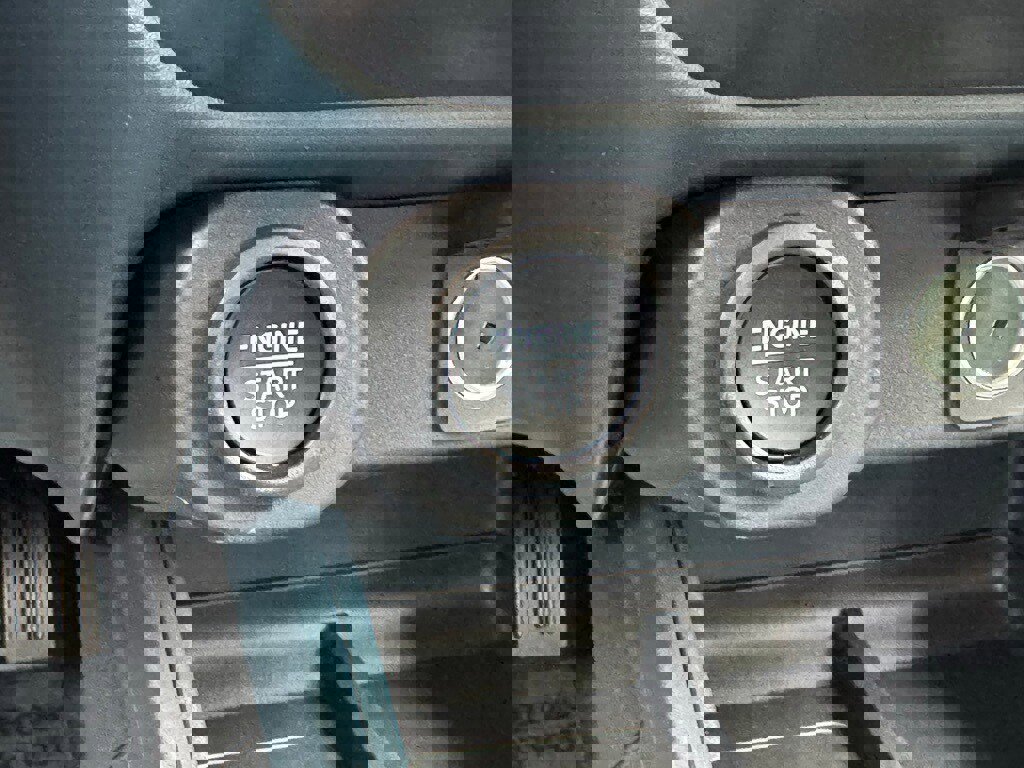 New 2025 Ford Maverick XLT w/ Black Appearance Package image 6