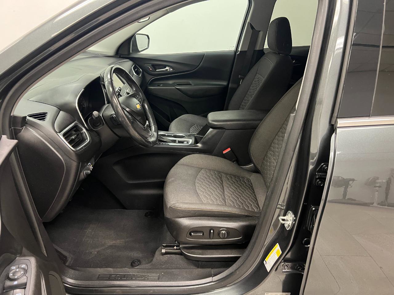 Used 2019 Chevrolet Equinox LT image 24