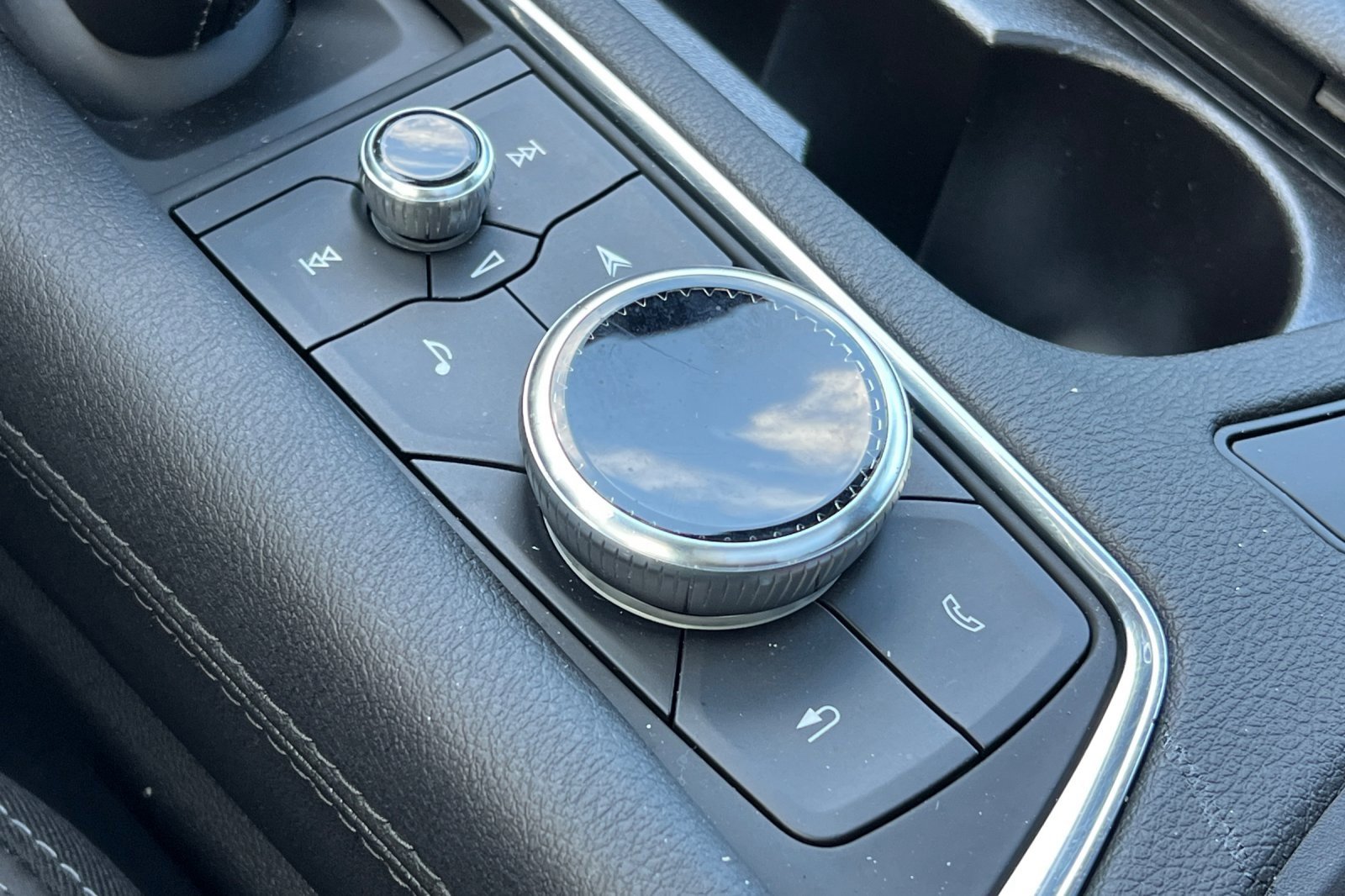 Used 2022 Cadillac XT5 Sportv w/ LPO, ONYX Package image 30