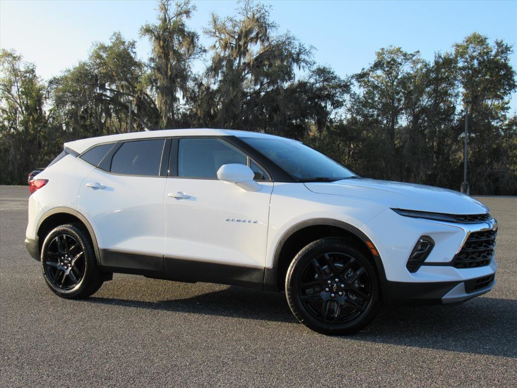 New 2025 Chevrolet Blazer LT FWD image 2